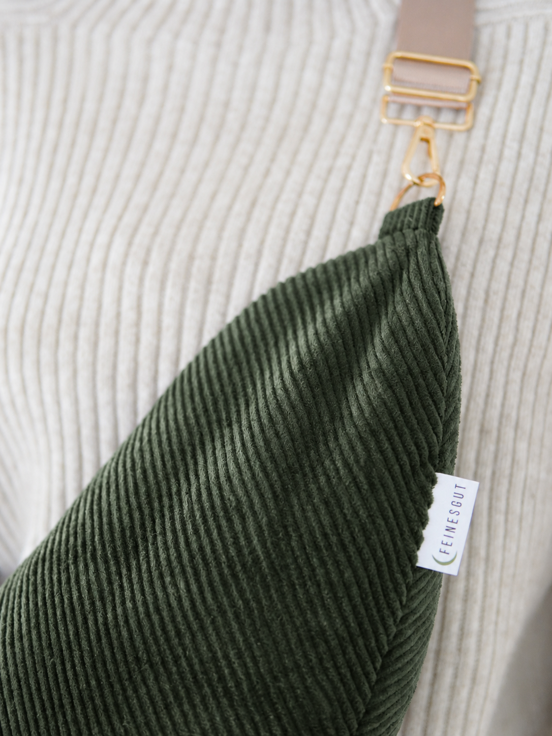 Stillkissen To Go – Cord Forest Green