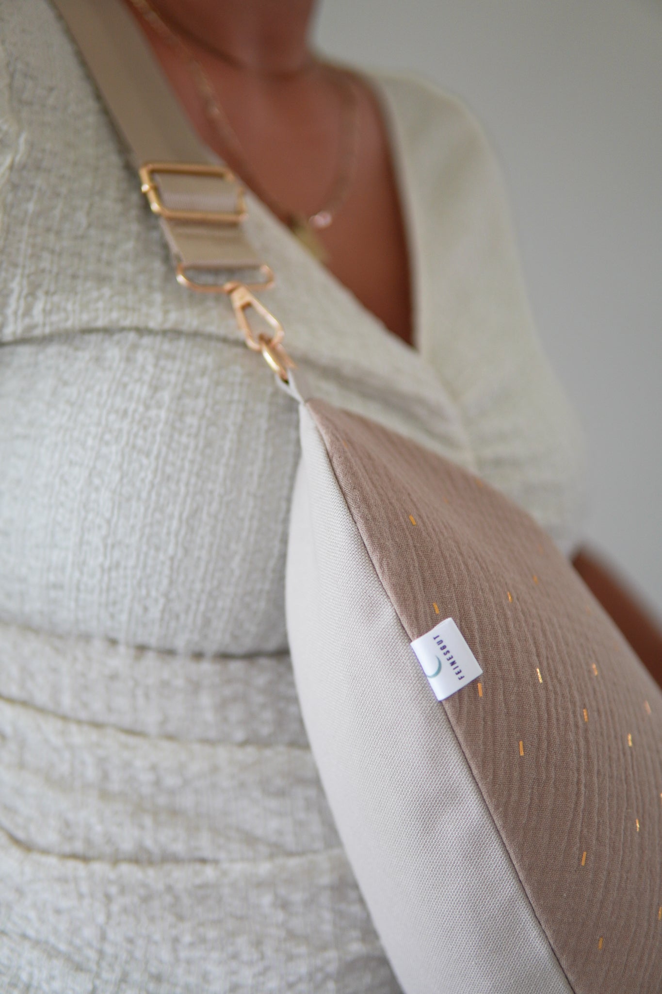 Stillkissen To Go – Champagne Gold Dust