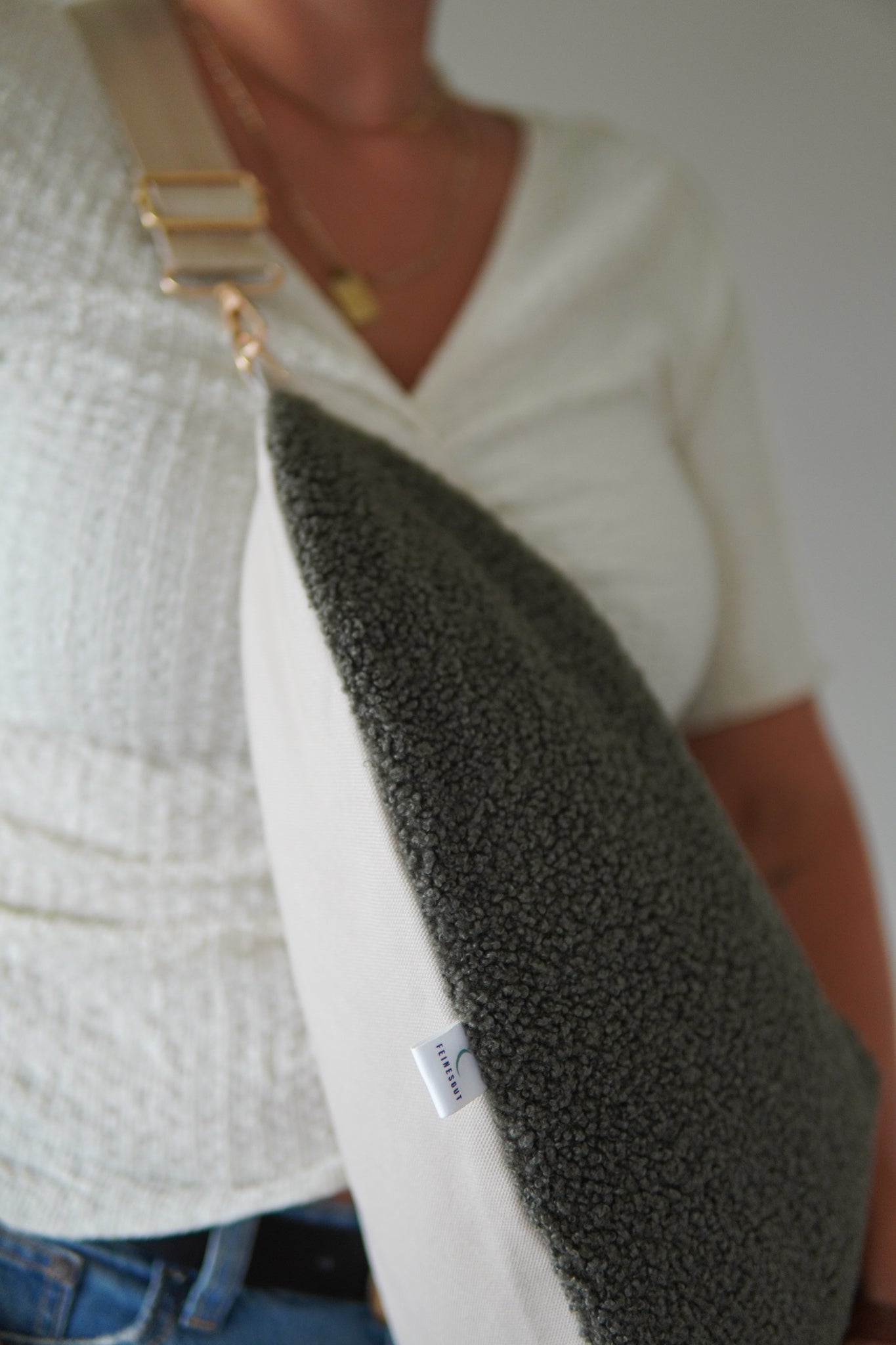 Stillkissen To Go – Olive Teddy