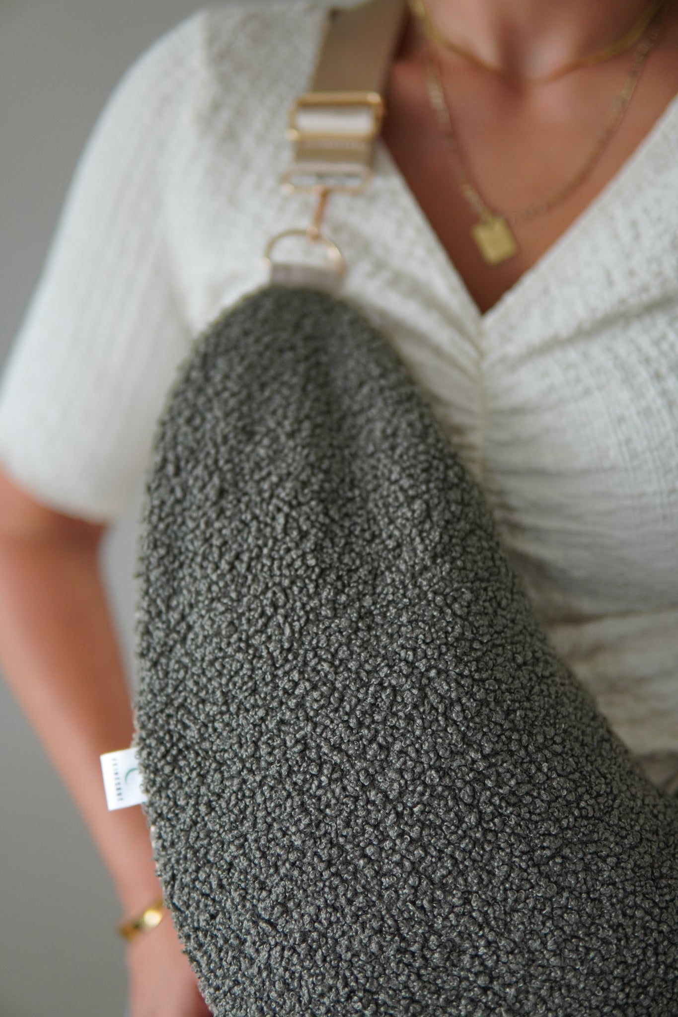 Stillkissen To Go – Olive Teddy