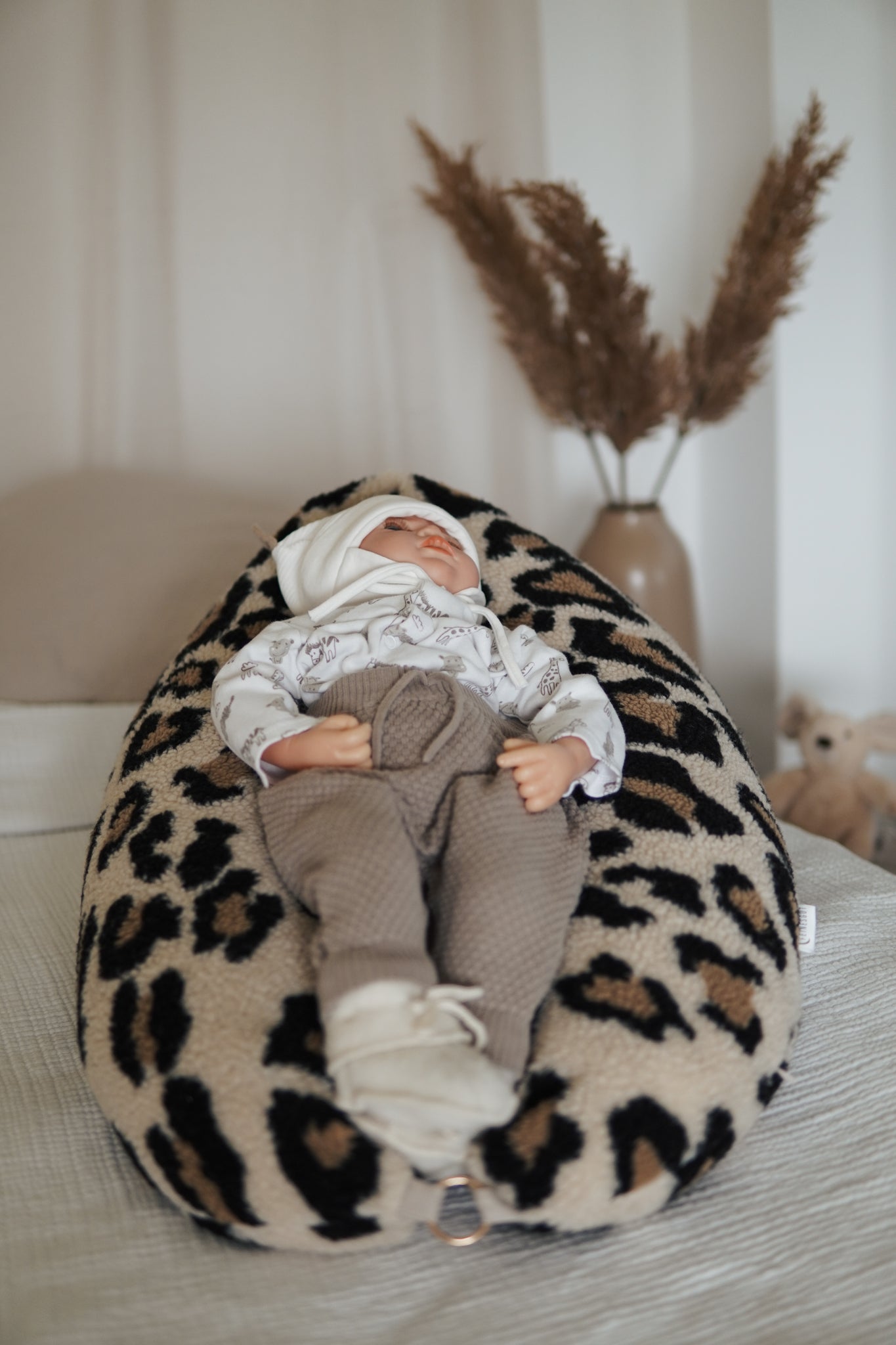 Stillkissen Home XL - Leo Savanna Teddy