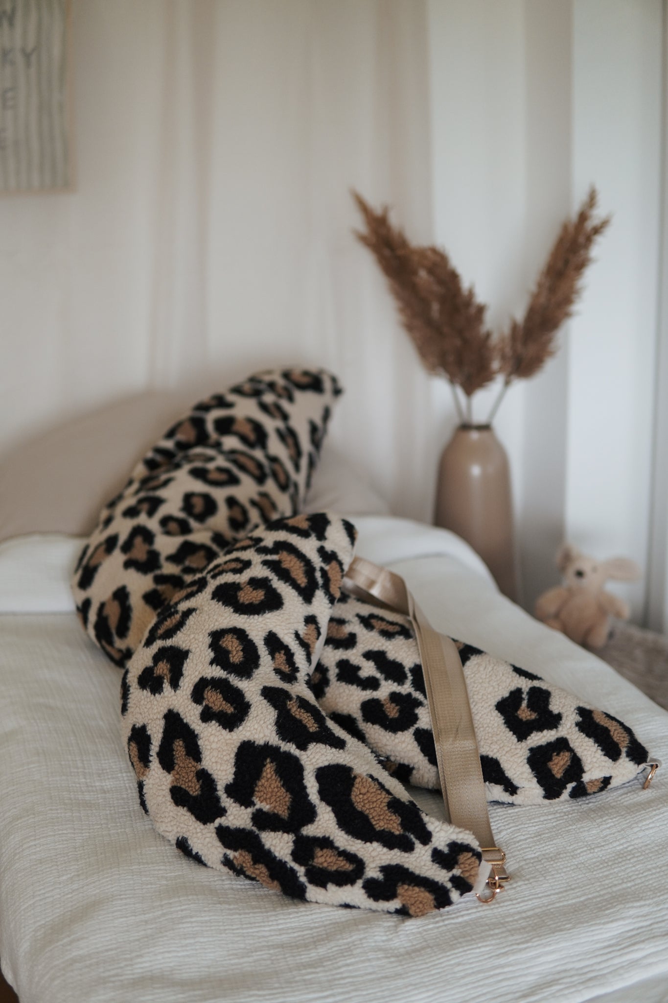 Stillkissen Home XL - Leo Savanna Teddy