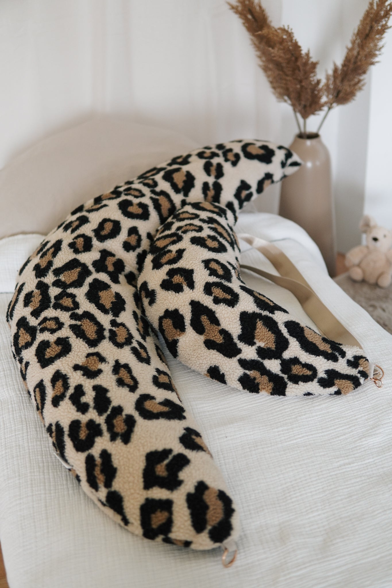 Stillkissen Home XL - Leo Savanna Teddy