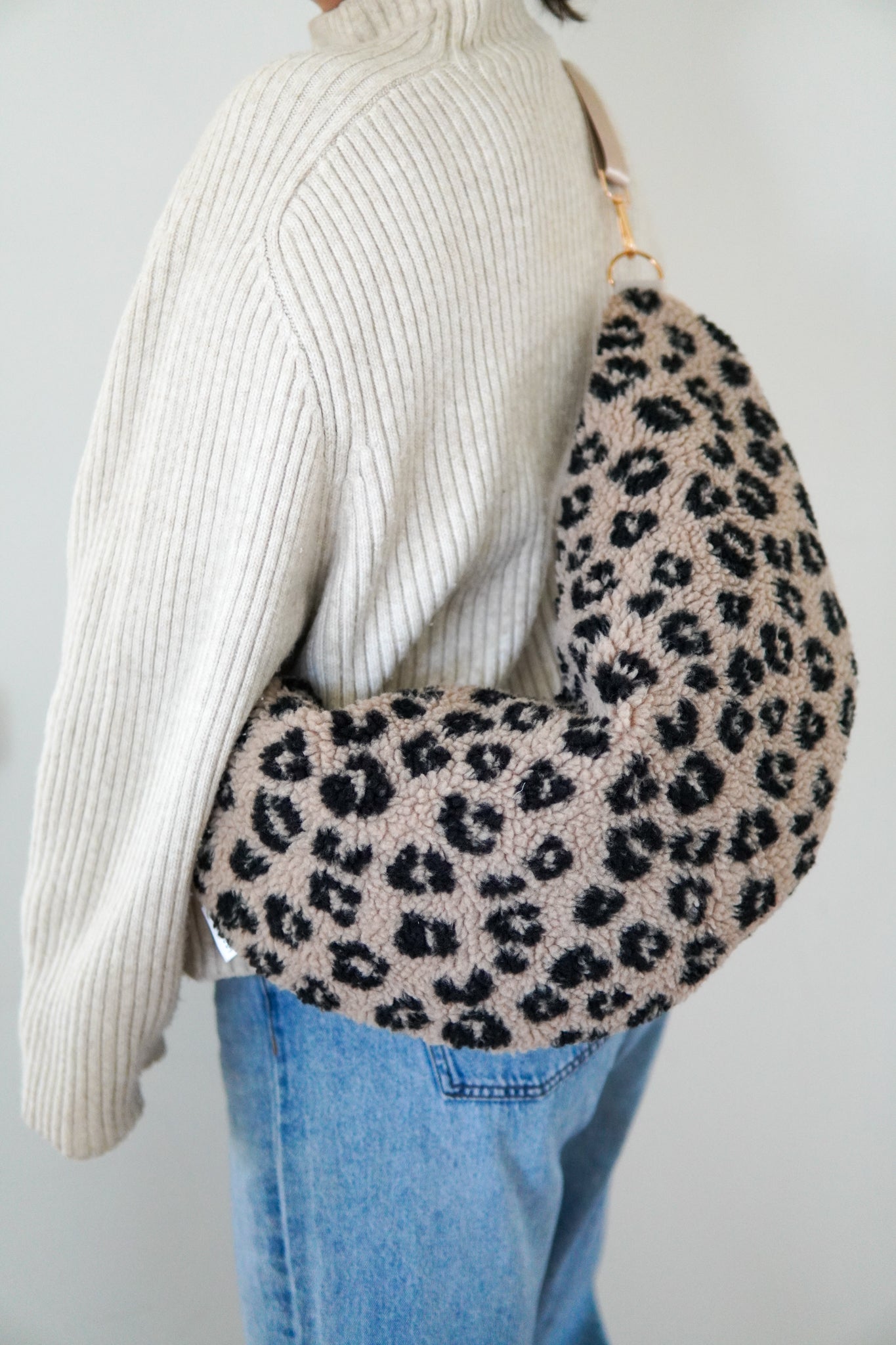 Stillkissen To Go – Leo Stone Teddy